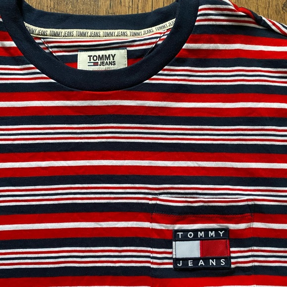 Tommy Jeans T-Shirt - Picture 2 of 2